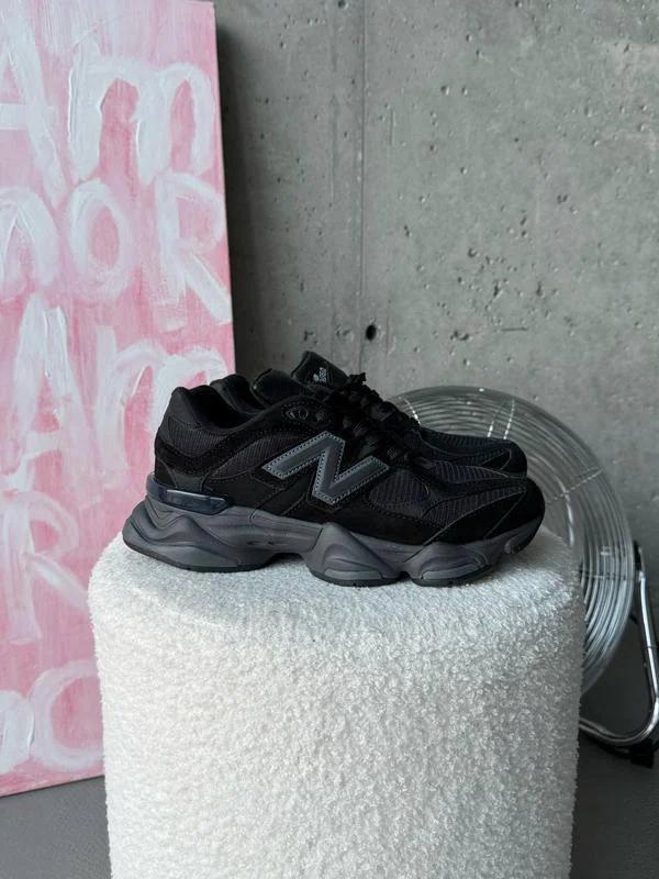 New Balance 9060 Full Black