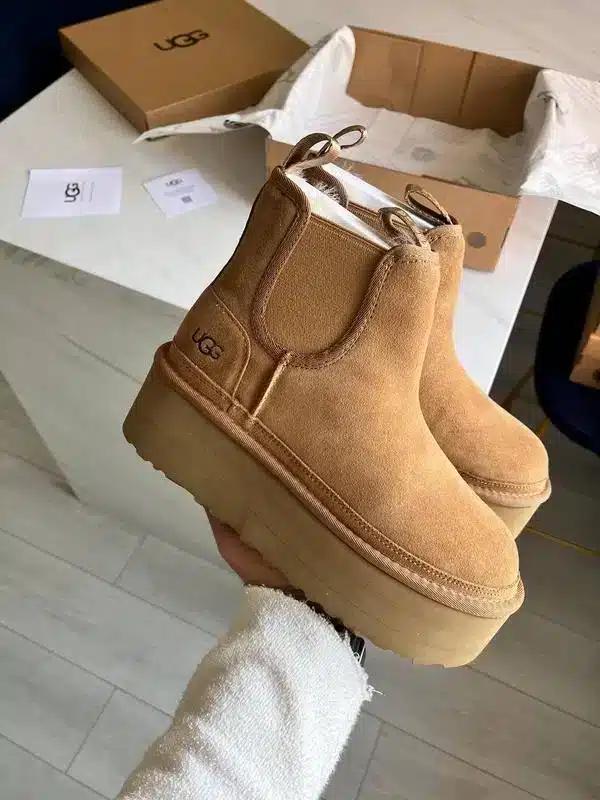 UGG Neumel Taba
