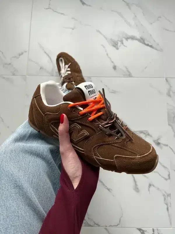 New Balance Miu Miu Tarçın