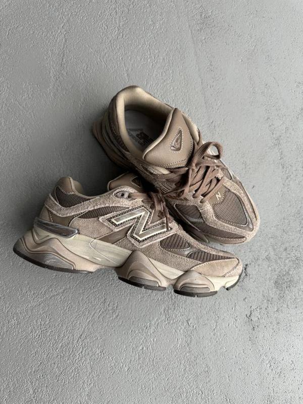 New Balance 9060 Mushroom