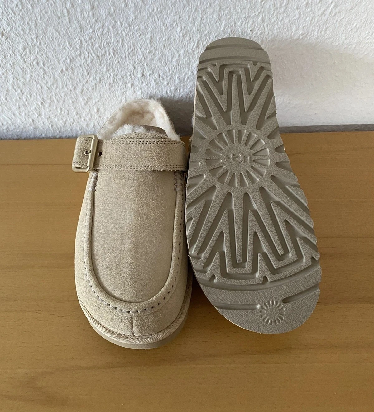 UGG Goldenstar Beige 3