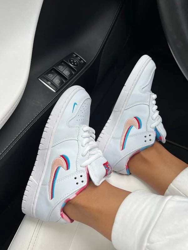 Nike Dunk Low Parra 5