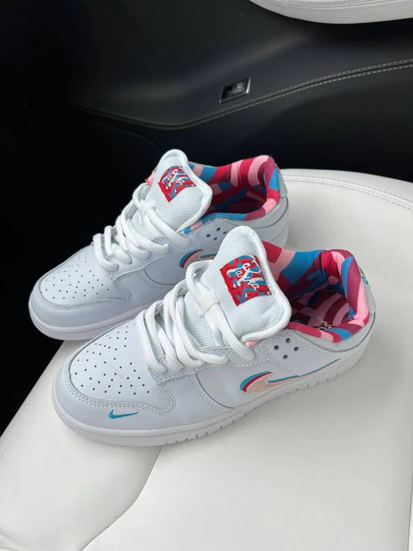 Nike Dunk Low Parra