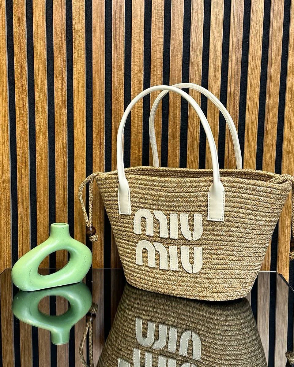 Miu Miu Hasır Çanta 3