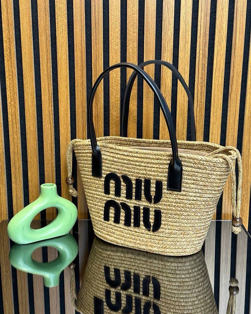 Miu Miu Hasır Çanta 1