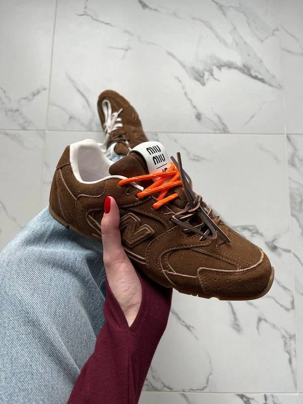 New Balance Miu Miu Tarçın 4