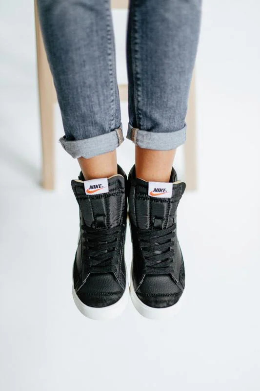Nike Blazer Mid'77 Siyah 3