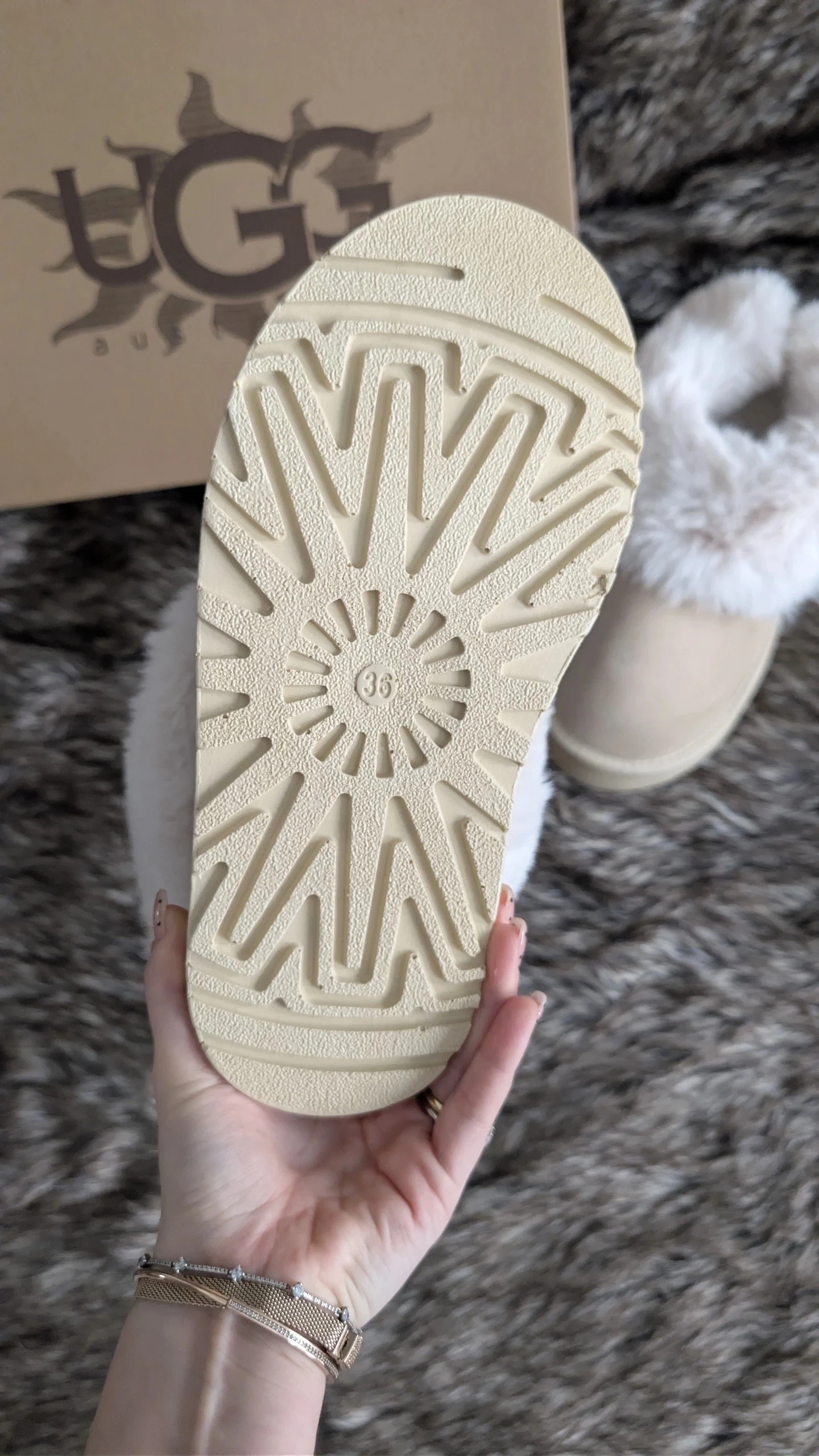UGG Tazelle Bej 5