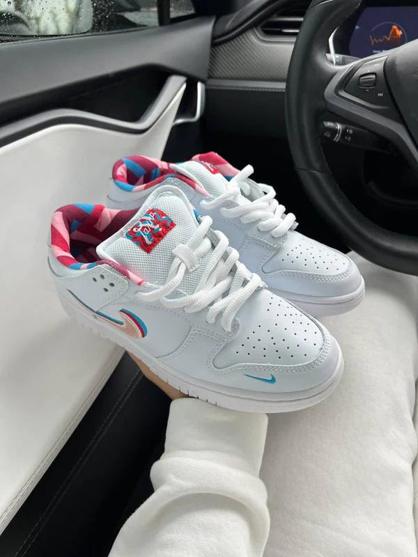 Nike Dunk Low Parra 3