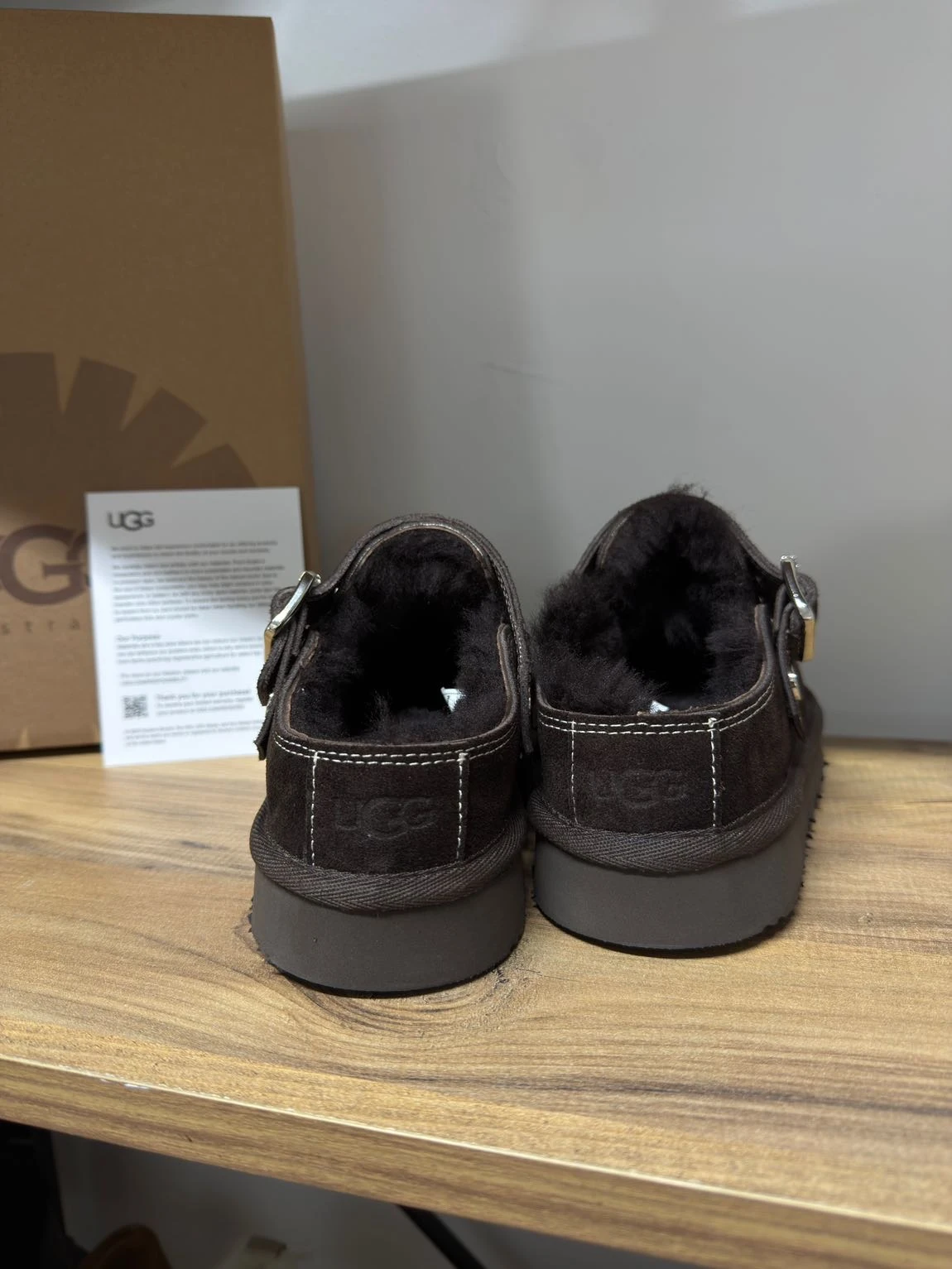 UGG Goldenstar Siyah 4