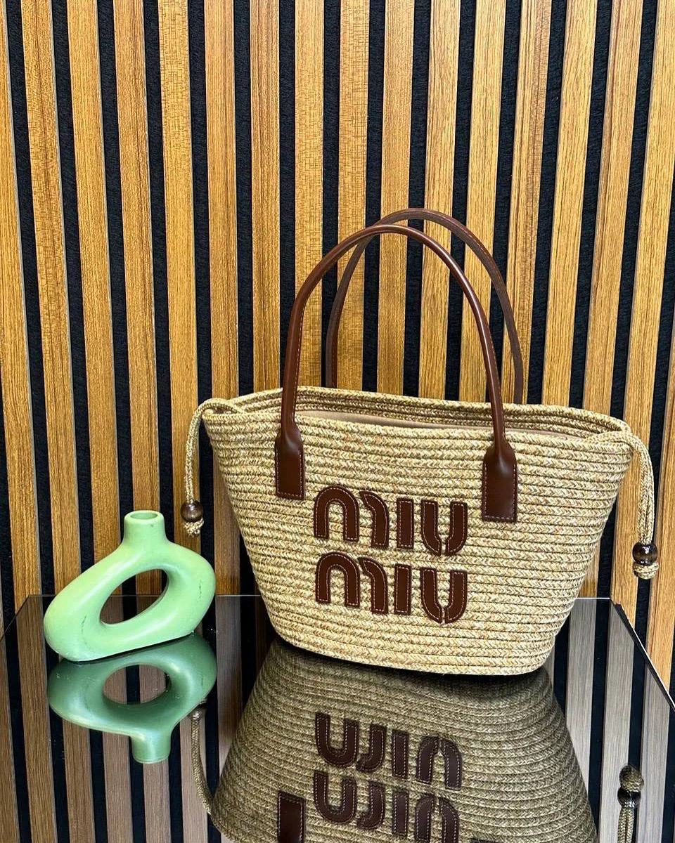 Miu Miu Hasır Çanta 4