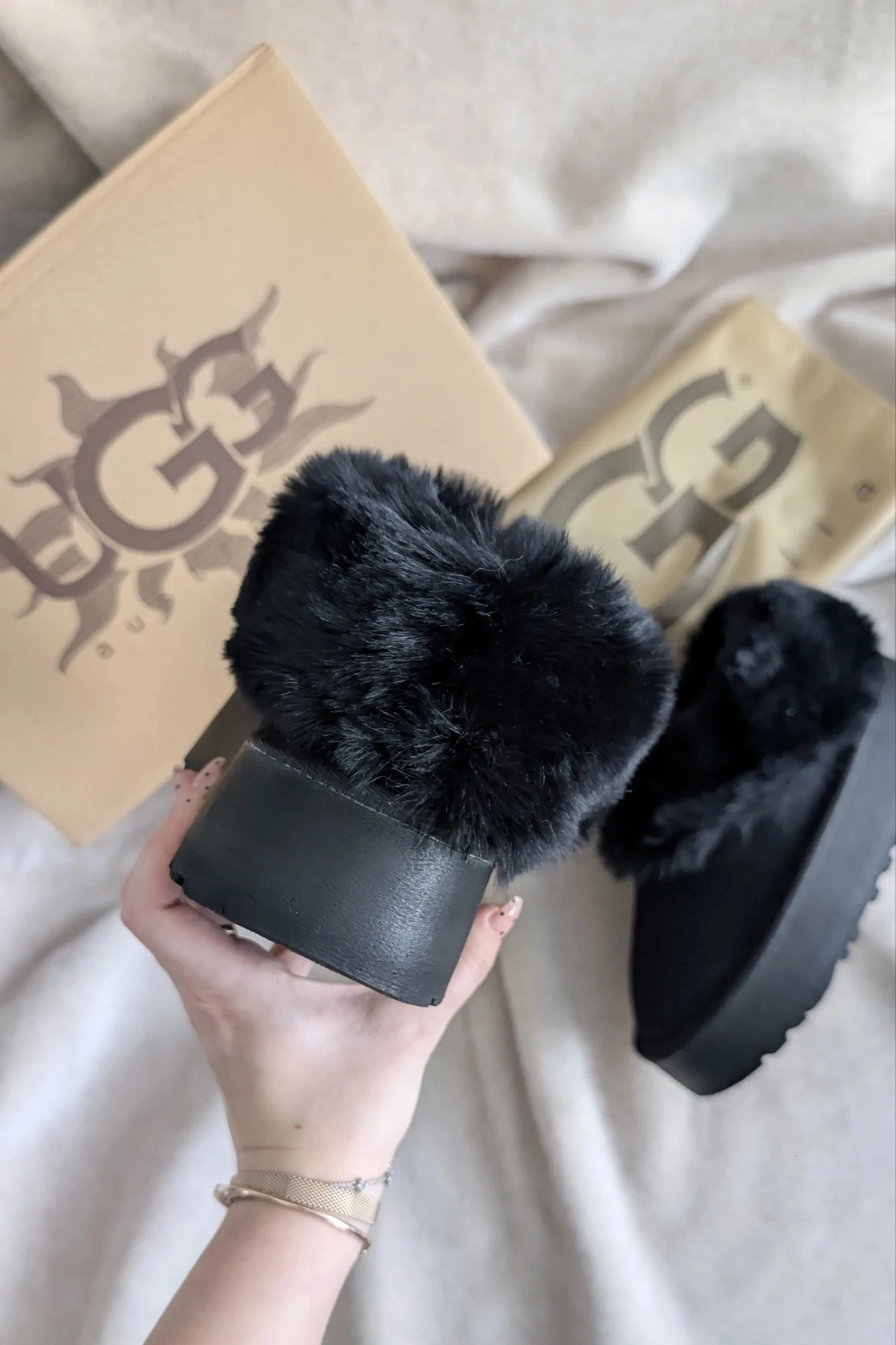 UGG Tazelle Siyah 5