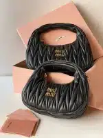 Miu Miu Yuvarlak Deri Çanta - Görsel 3